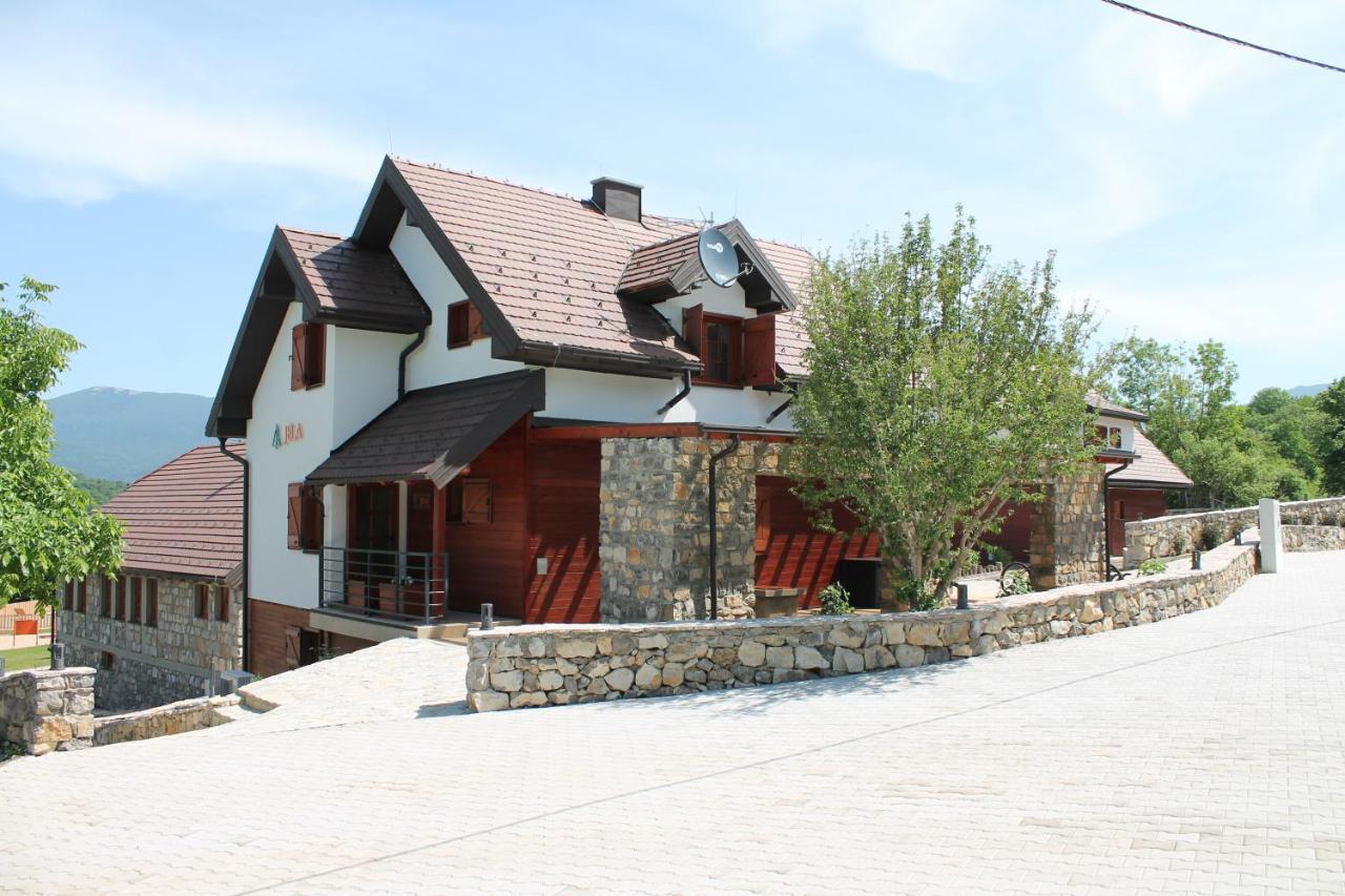 Plitvice Village Korenica Bagian luar foto